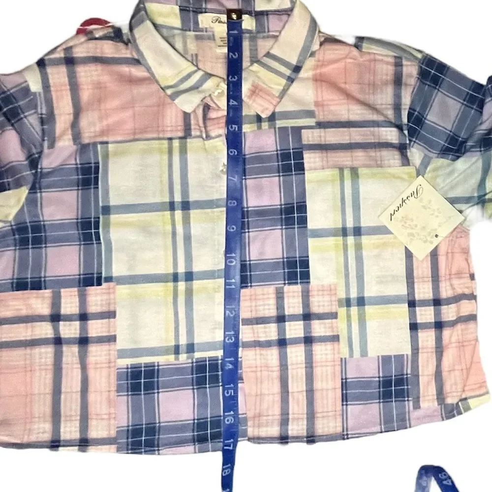 PASSPORT cropped patchwork top - Picture 7 of 7